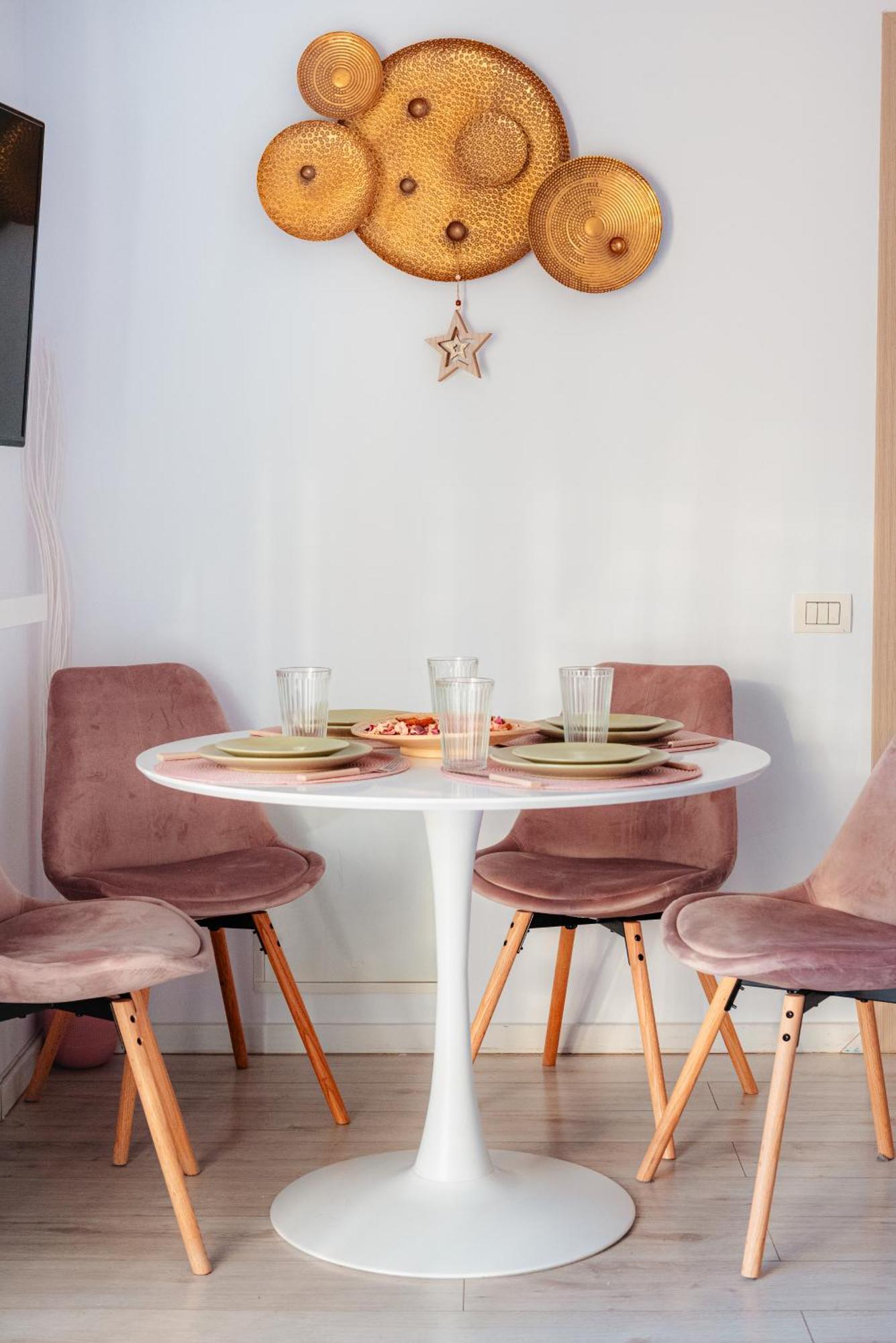 Downtown Apartment Boutique - Blue & Pink Бухарест Екстер'єр фото