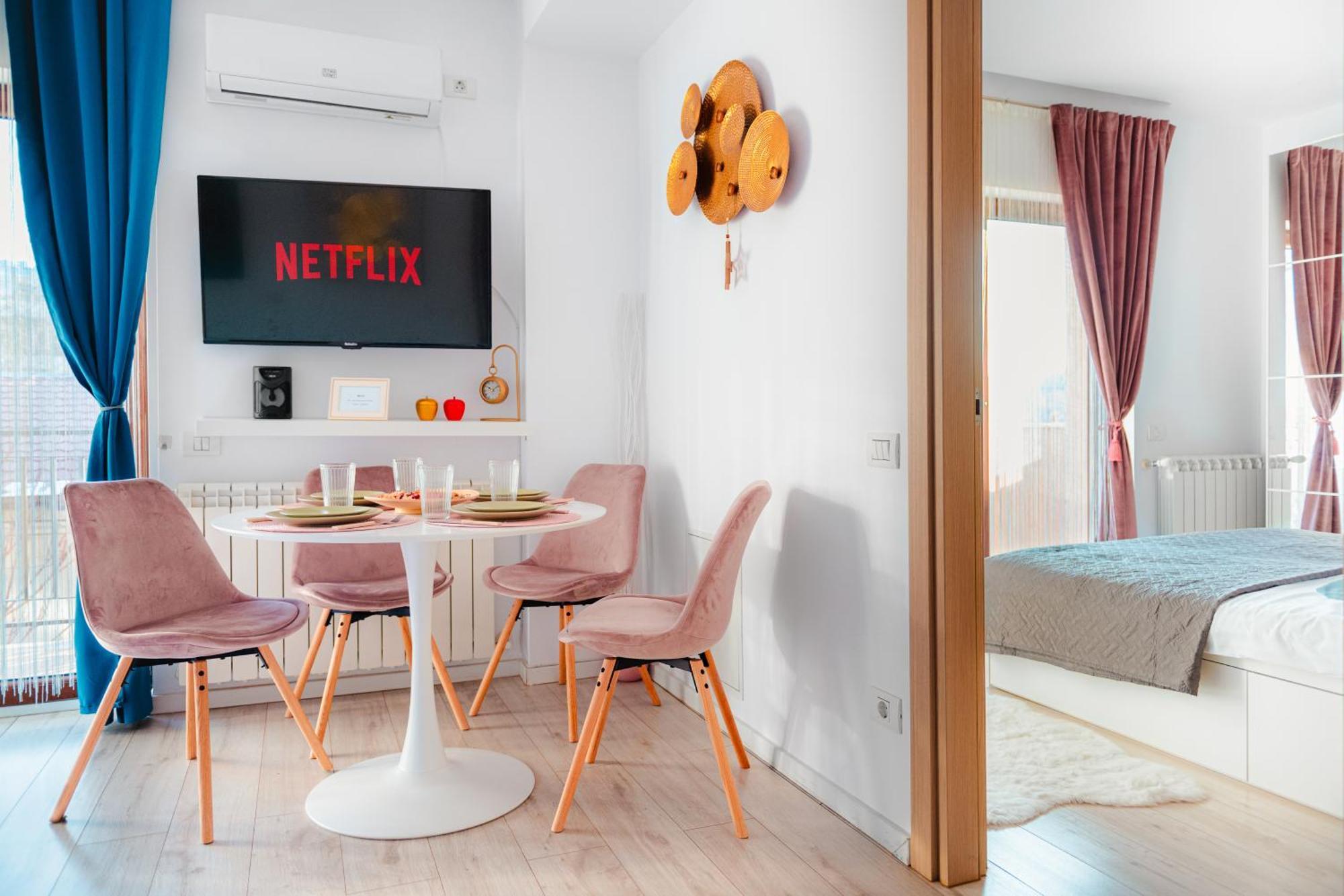 Downtown Apartment Boutique - Blue & Pink Бухарест Екстер'єр фото